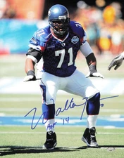 Walter Jones Autographed 11x14 Photo Seattle Seahawks "HOF 14" MCS Holo #64161