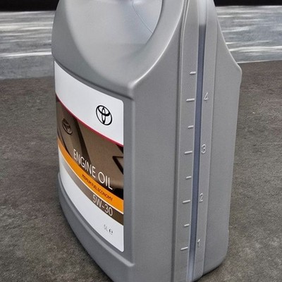 GENUINE TOYOTA ENGINE OIL 5L 5W30 PFE 08880-86074 08880-83389 | eBay