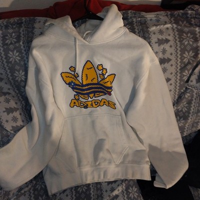 Adidas Flower Puff White Fleece Size Large