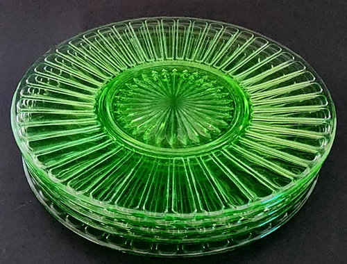 Set 5 Uranium Glass 8" Plates Ribbed Sunburst Depression Glass UV Reactive