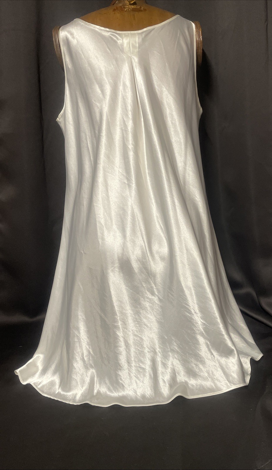 Intimidate Essentials White Silky Sleeveless Nigh… - image 3