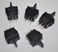 Lot of 5 NEW Carling Technologies Momentary Rocker Switches DPDT ON-OFF-ON BLK