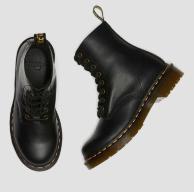 DR.MARTENS Women's 1460 Pascal WANAMA black Combat Boot size 5 US