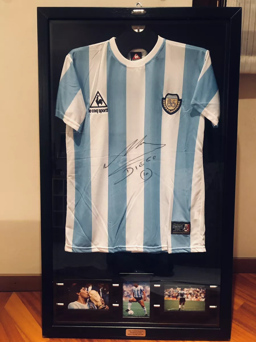 Maglia autografata best sale maradona