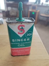 Vintage Singer Sewing Machine Oil Advertising Tin Display Can Full Of Oil!