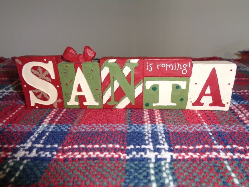 B. Lloyd Blossom Bucket Shelf Sitter Figurine Santa is coming!