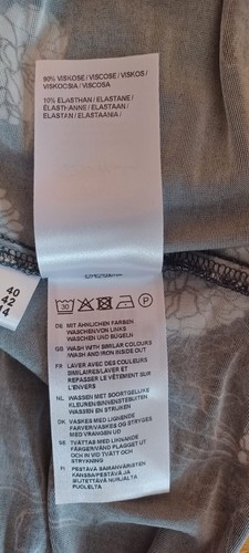 T-Shirt Damen von Fadenmeister, Größe 40, Viskose, grau-weißer Blumendruck - Bild 7 von 10