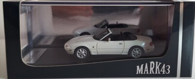Mazda MX-5 Eunos Roadster 1989 Crystal White 1:43 Mark43 PM43998W