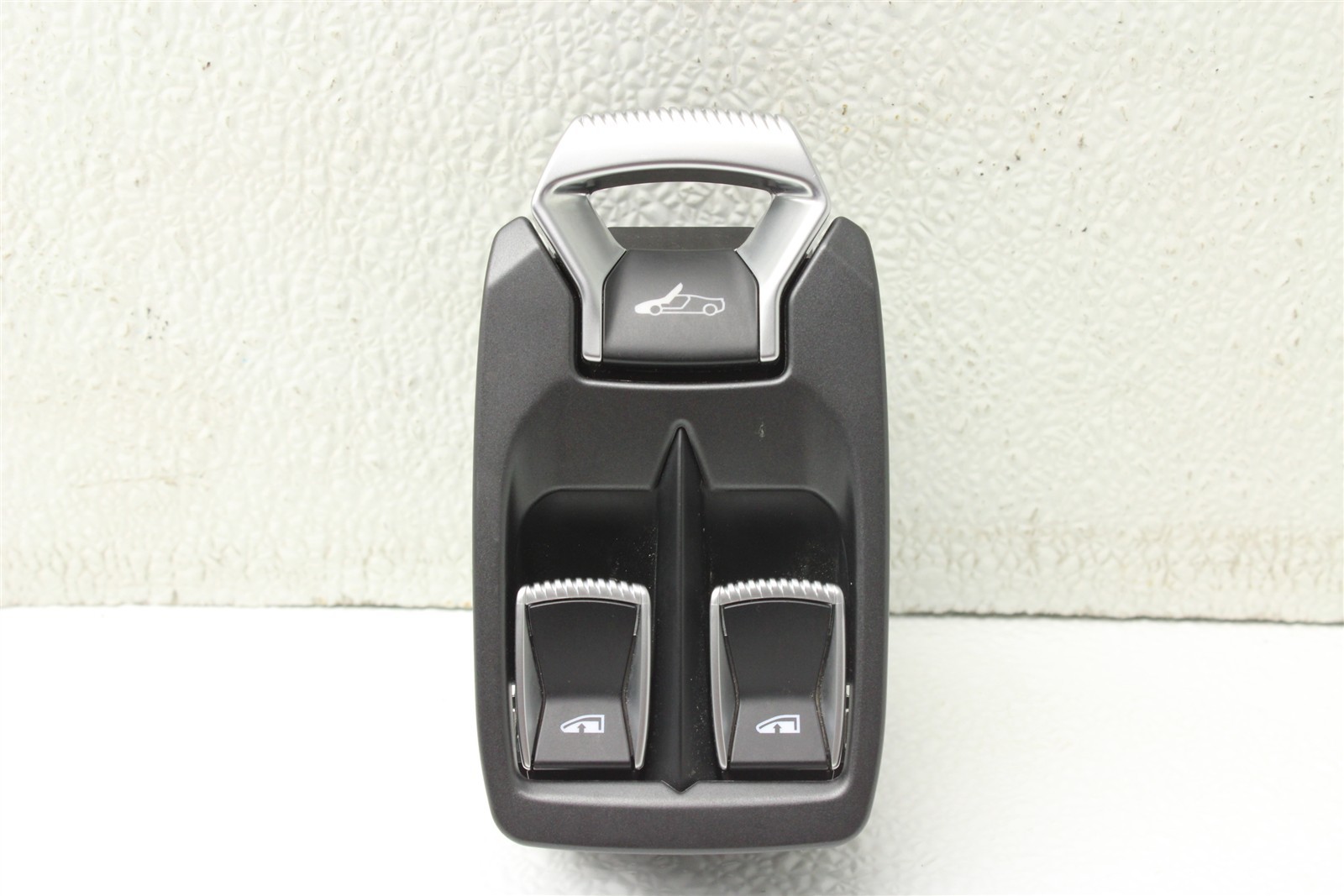 McLaren Artura 2025 Door panel P/N 14M0644CP