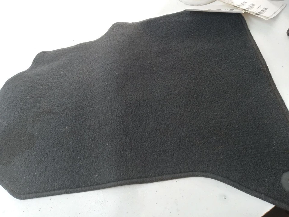 Dodge Ram 2500 3500 2017 alfombra interior trasera alfombrilla OEM Foto 2 de 4