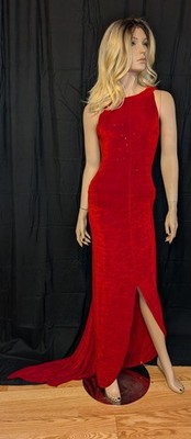 Elegant Red Evening Gown Size Medium