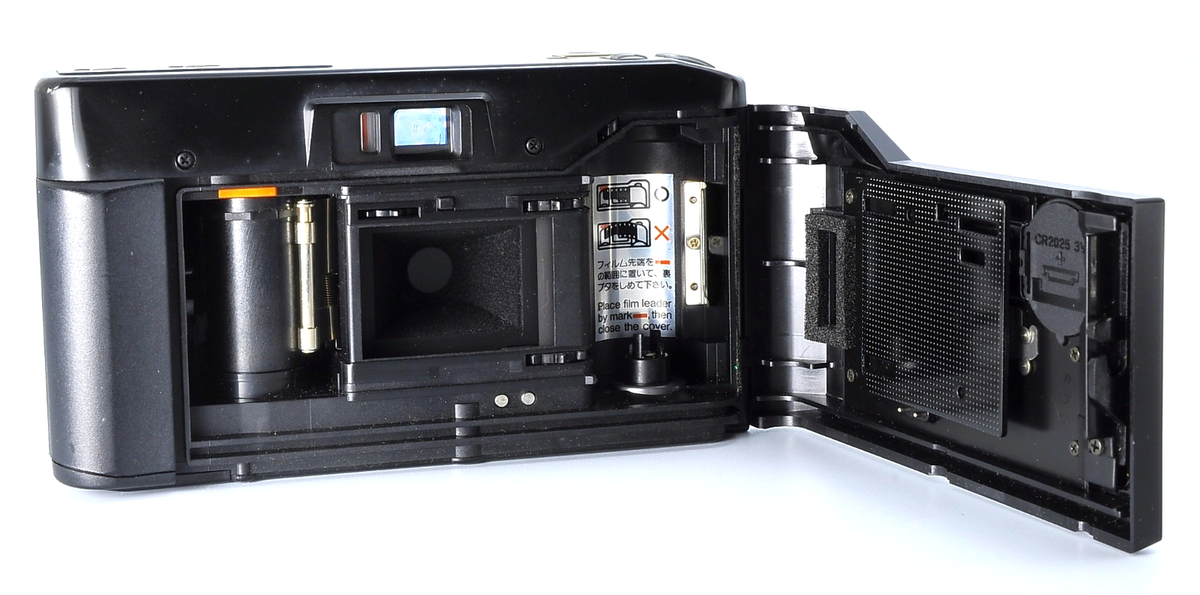 Kyocera TD Yashica T2 D Carl Zeiss Tessar T* 35mm FilmCamera JPN