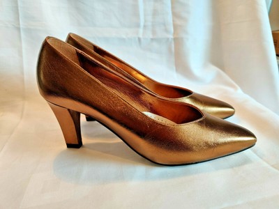 copper court shoes