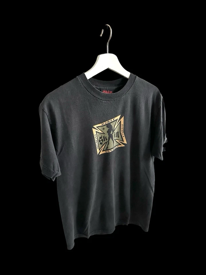 Camiseta Cruz Skins Industries Años 90 Vintage Y2K Talla Mediana Sin Talla Etiqueta Desteñida Negra Foto 3 de 4