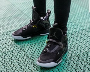 air jordan utility blackout