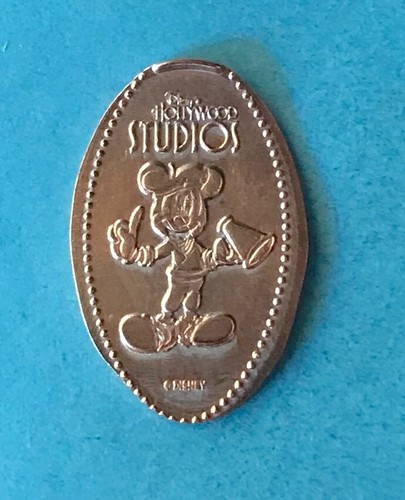 FILM DIRECTOR MICKEY MEGAPHONE PRESSED ELONGATED PENNY DISNEY RETIRED FREE SHIP - 第 1/1 張圖片
