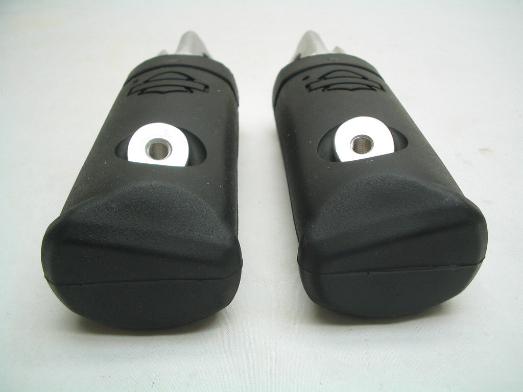 Stock OEM Rider Footpegs 50501106 50501107 Harley Softail '18-later NEW TAKE OFF