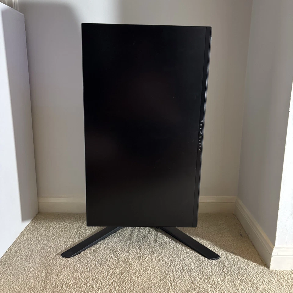 Alienware 24.5" IPS LED Monitor - Dark Side of the Moon (AW2521HF) - Image 2 of 4