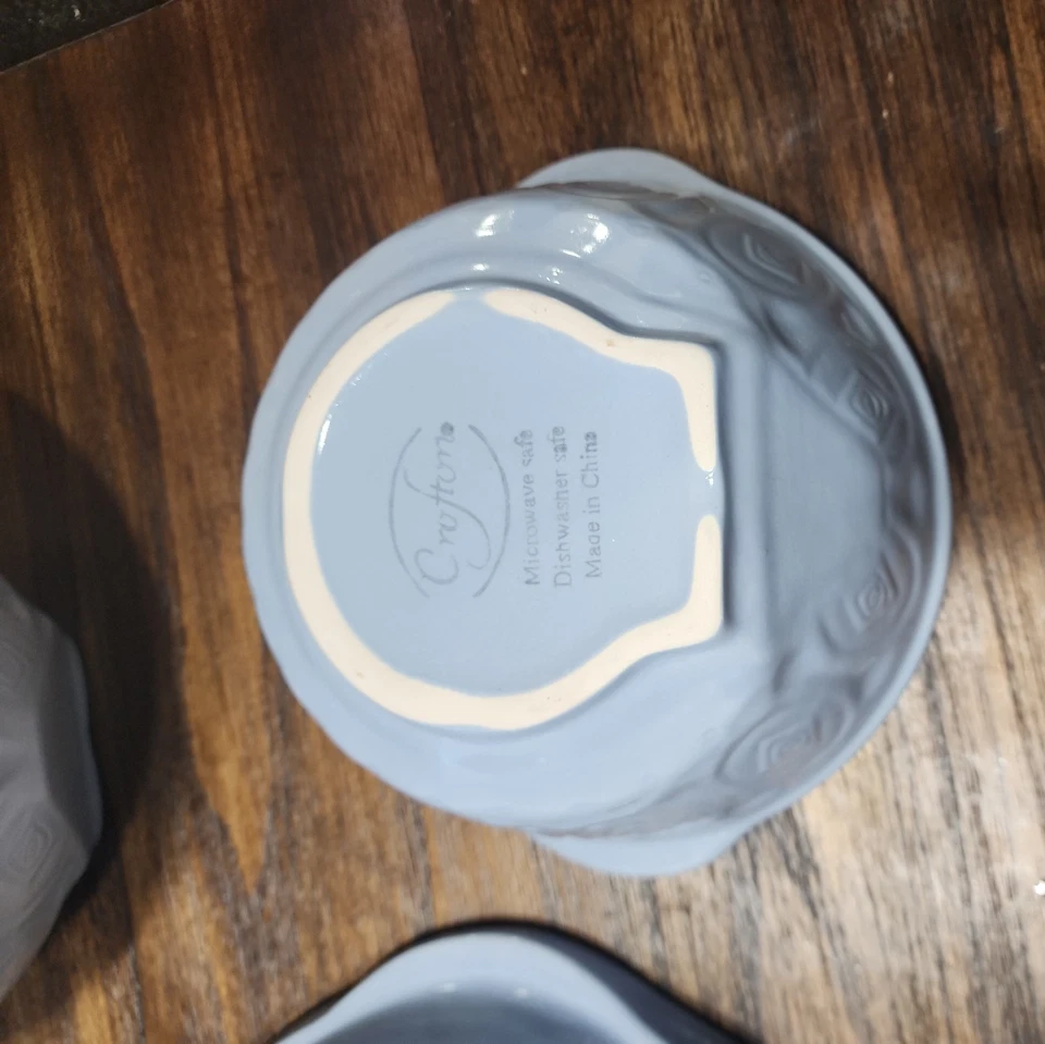 Juego de 3 tazones para servir mezcladores Crofton Tabletops azul esmaltado Foto 2 de 4