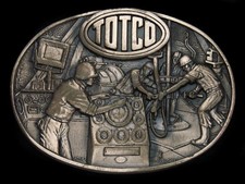 SL09111 VINTAGE 1982 TOTCO OILFIELD COMMEMORATIVE SOLID BRASS BELT BUCKLE
