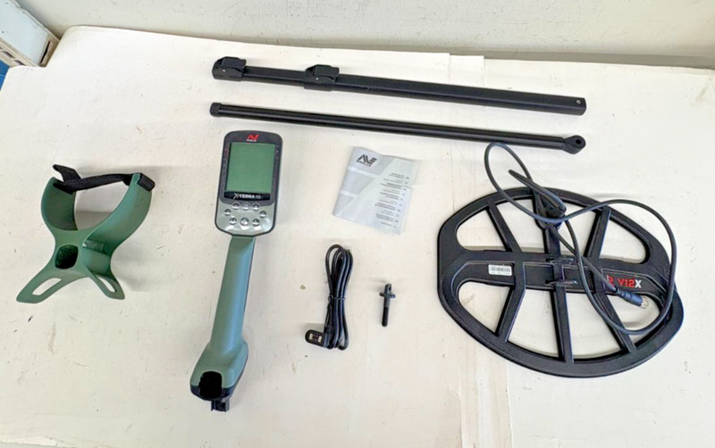 Minelab X-Terra Pro Waterproof/Fully Loaded Treasure Detector Pro-Switch