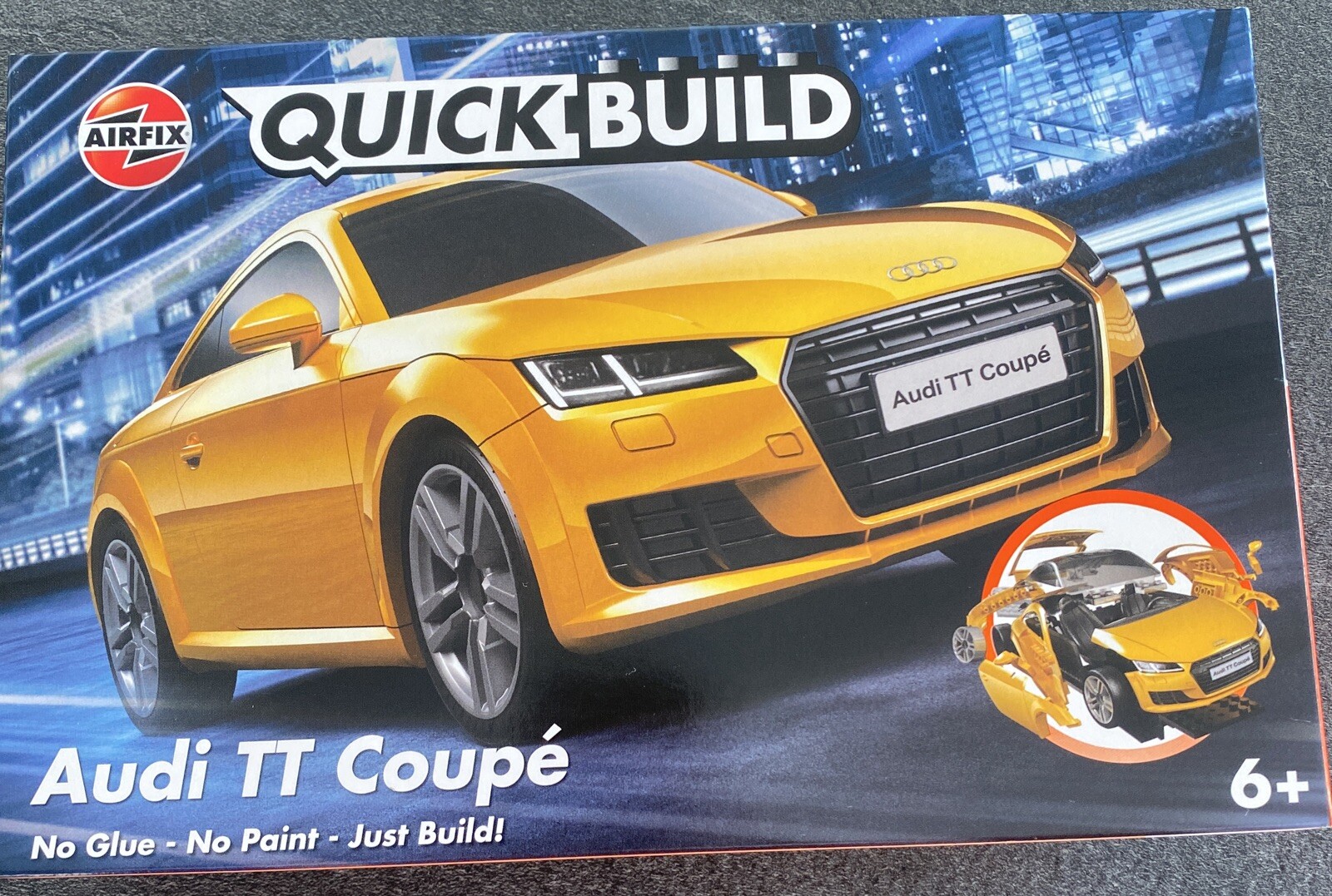 AIRFIX J6034 Quick Build Model Kit Audi TT Coupe Car Just Build BRAND NEW SEALED