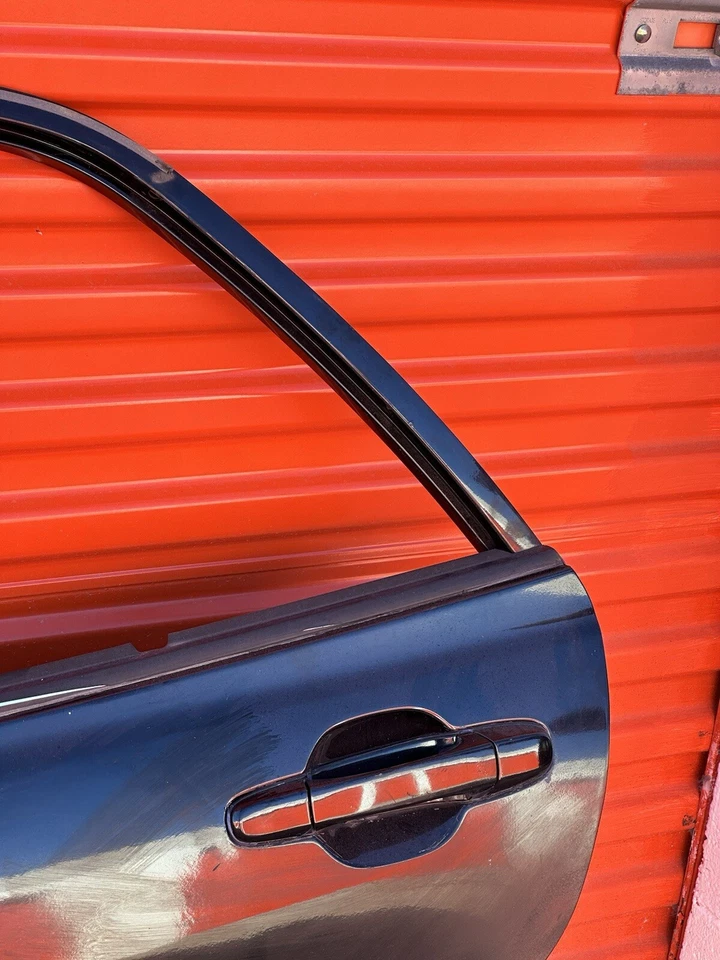 Conjunto de carcasa de puerta trasera izquierda lado conductor OEM Lexus IS300 2001-2005 negro ónix Foto 4 de 4