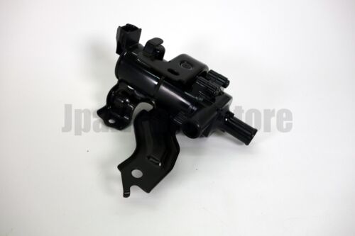 Toyota Genuine Engine Auxiliary Water Pump - 87200-47030 - Picture 2 of 7