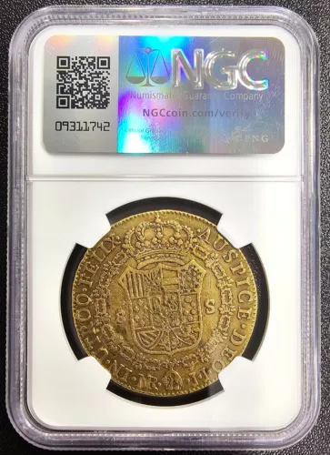 1803 NR JJ 8 ESCUDOS COLOMBIA GOLD  NGC - XF 40