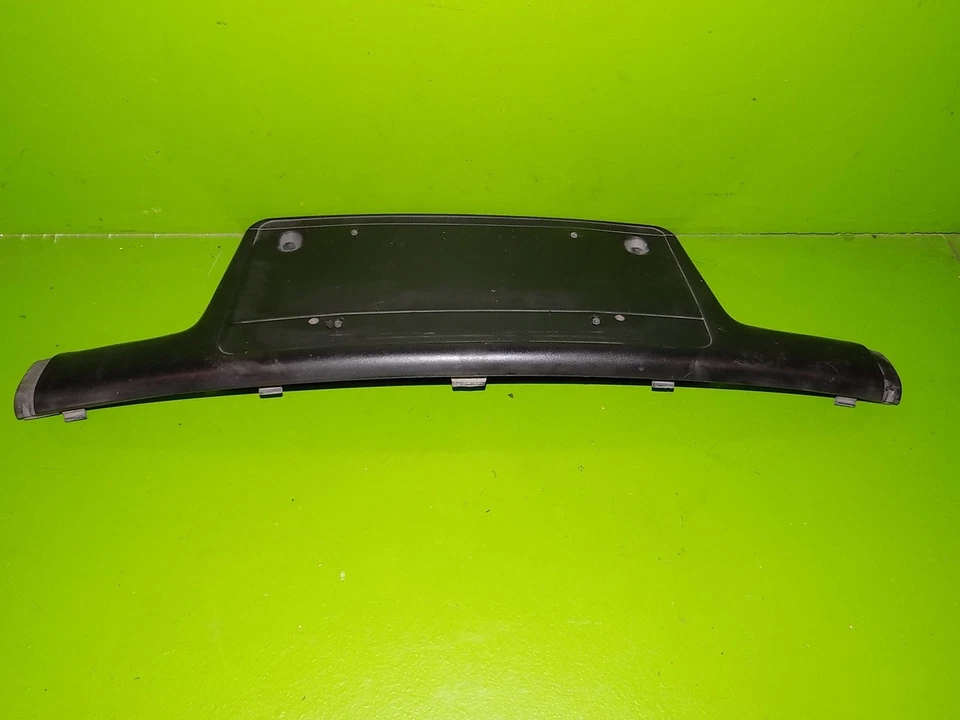 01-05 BMW 325i sedán OEM 8195303 parachoques delantero placa montaje soporte moldura Foto 2 de 4