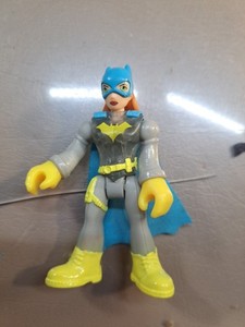 Imaginext DC Super Friends Batgirl green Eyes Blue Cloak Heroes of Gotham + Bonu