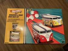 Hot Wheels Classics Mongoose & Snake Drag Race Set Volkswagen Drag Bus 2005 NIB