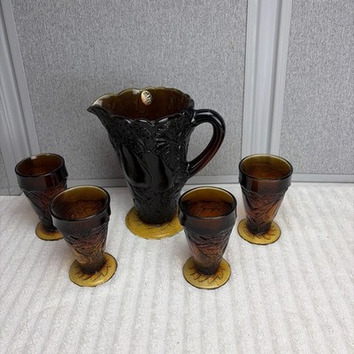 Burnt Honey Tiara Sweet Pear Avocado 9.5  Pitcher with 4 Footed Glasses