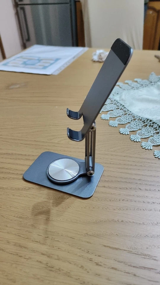 Supporto Telefono da Tavolo Regolabile Porta Cellulare Da Scrivania in Alluminio - Immagine 4 di 4