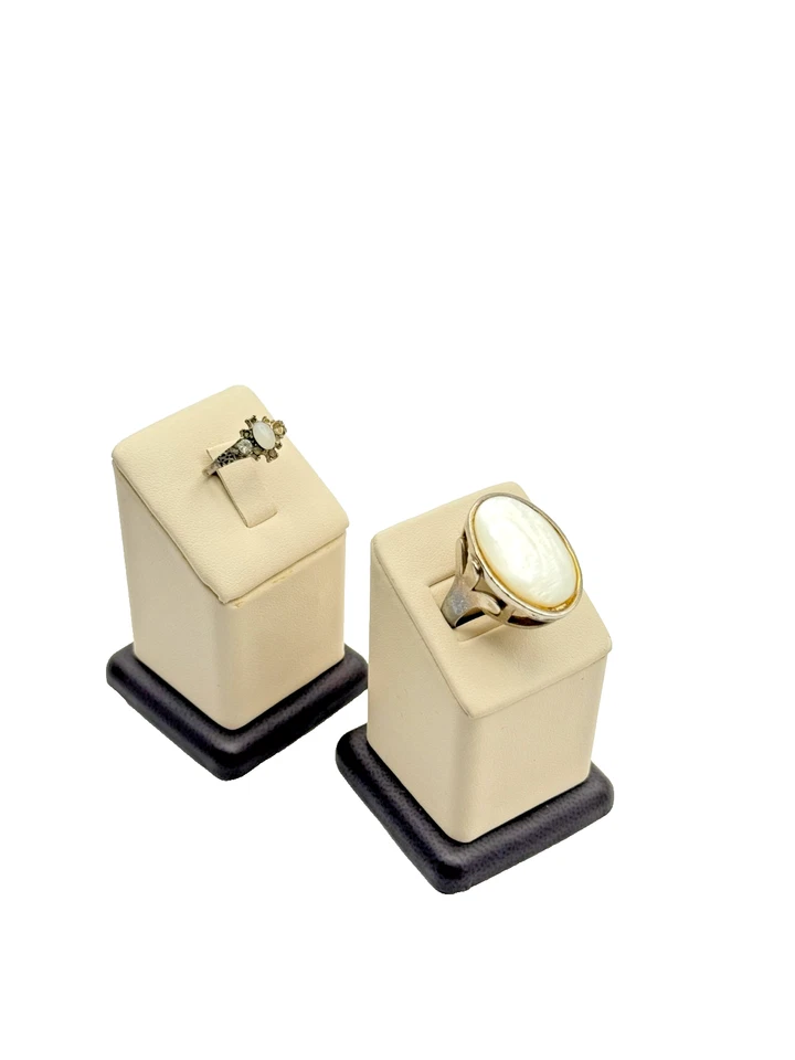 Juego de 2 anillos estilo vintage - acento ópalo y madreperla ovalada Foto 3 de 4