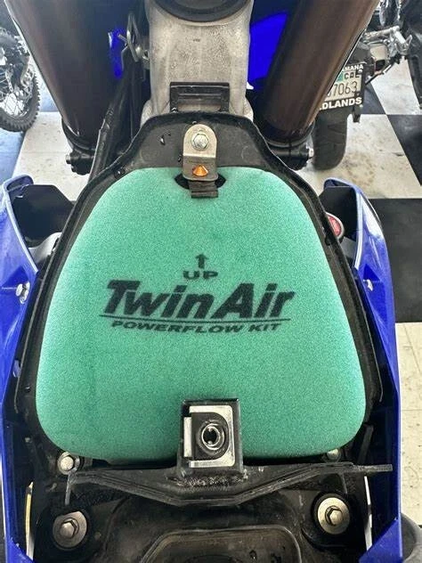 KIT DE FLUJO DE POTENCIA DE RENDIMIENTO HUSQVARNA TE250i TE300i TwinAir 2024-2025 pre engrasado Foto 4 de 4