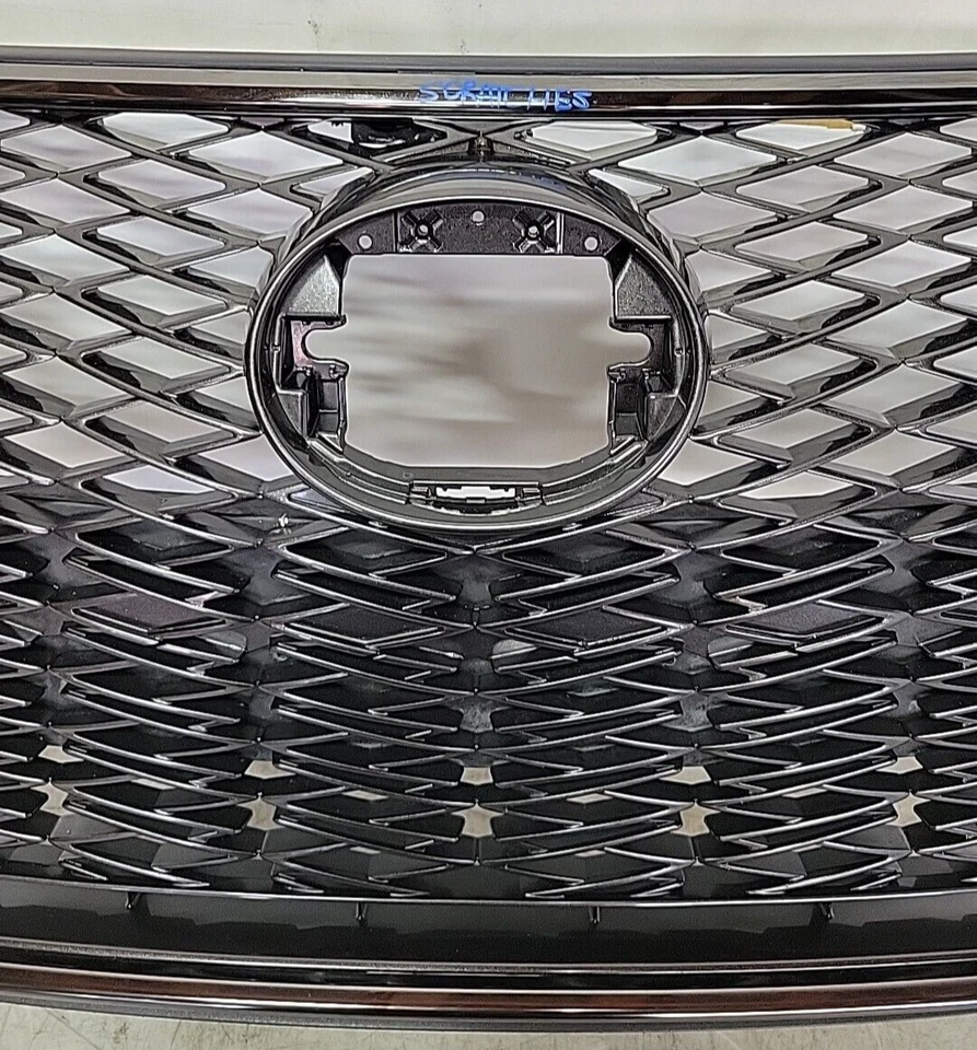 2018 2019 2020 LEXUS LS500 FRONT GRILLE 53111-50200 OEM USED - Image 3 of 4