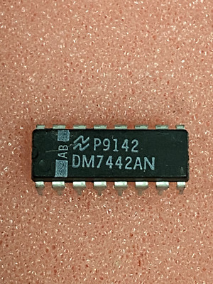 National Semiconductor DM7442AN IC DECODER 4 X 1:2 16DIP