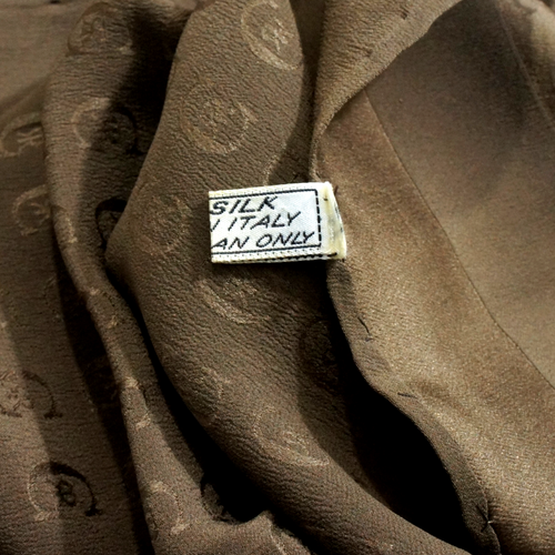 AUTÉNTICA Bufanda de seda rara con logotipo de París de lujo Cerruti 1881 marrón 31" pulgadas - Imagen 4 de 12