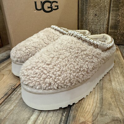 UGG WOMENS MAXI CURLY TAZZ SLIPPER SHOE SIZE US 6 SAND PLATFORM  BOOTIE