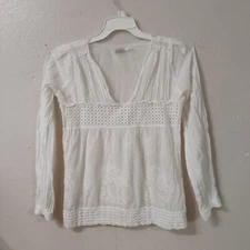 Max Studio Silk Blend Top Size S White Embroidered Eyeleds Sheer Fabric X521