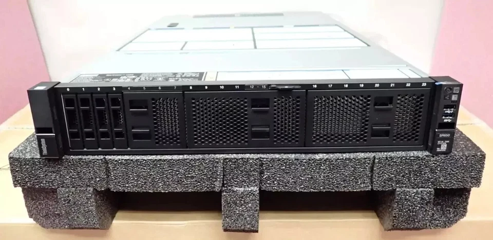 NEW Lenovo ThinkSystem SR650 8C Silver 4215R 32GB RAM 8x 2.5" Bay 2U Rack Server - Image 2 of 4