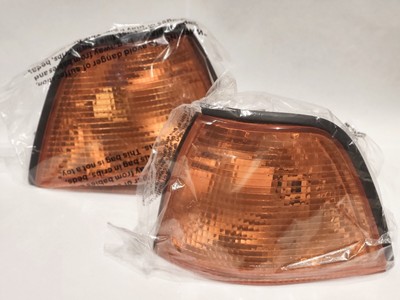 BMW E36 Right/ Left turn indicator 63138353278 63138353279 | eBay