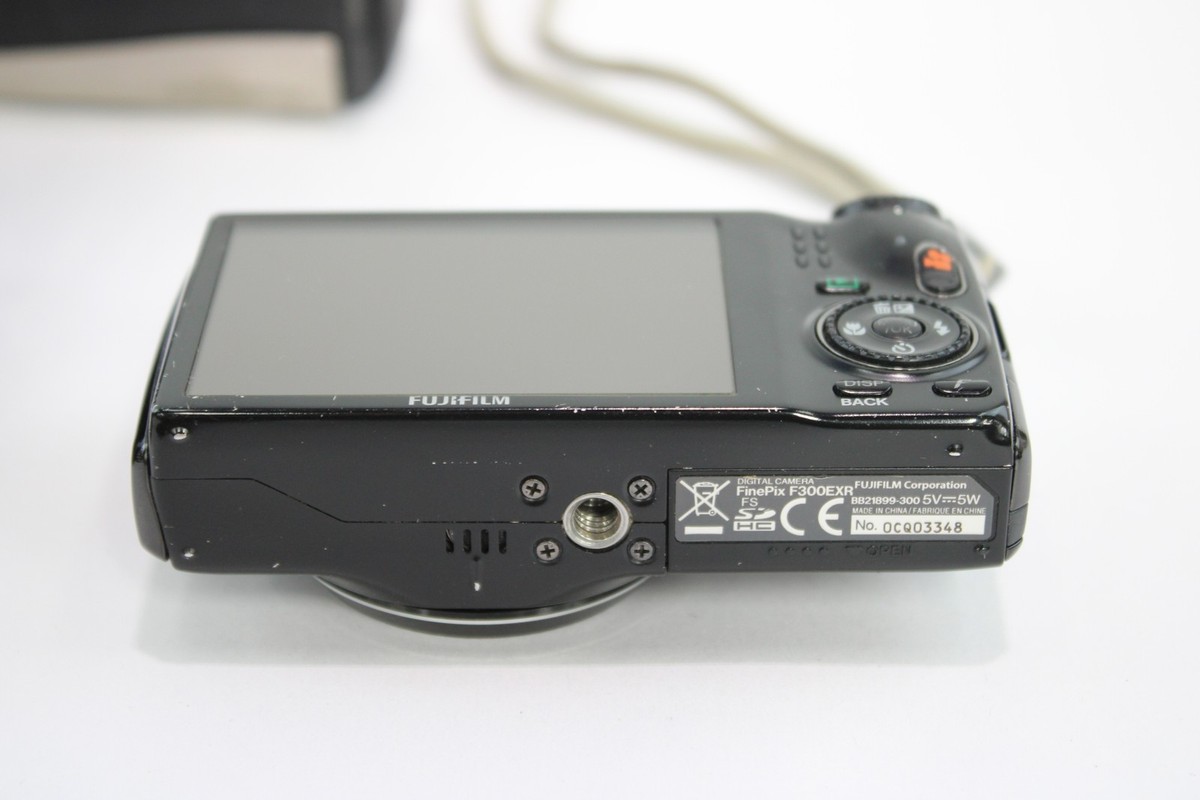 Fujifilm Finepix F300EXR Digital Compact Camera Working w/ 15x