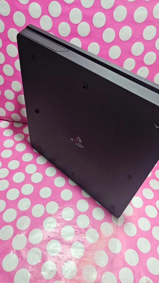 Sony PlayStation 4 Slim, photo 4 of 4