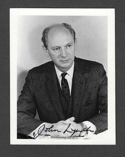 Jack Lynch (1917 1999) Irish Taoiseach signed photo