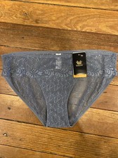 BNWT Wacoal Vivid Encounter Bikini 843295 Color 022 Size Small