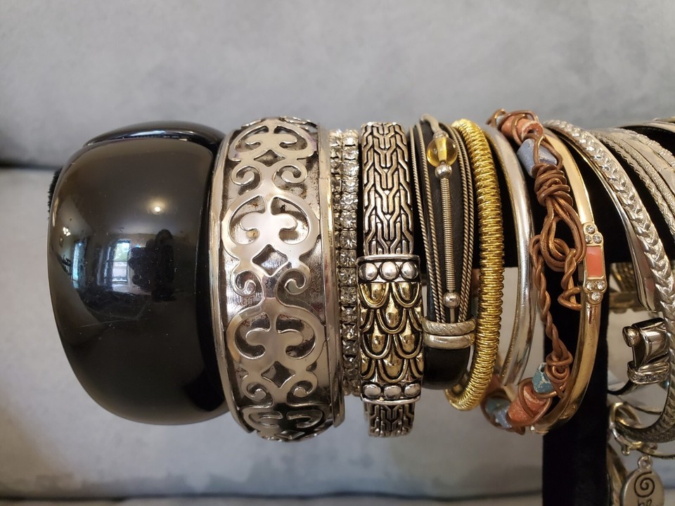 Huge Lot Of 30 Costume Bangle Bracelets Multicolor Chunky Cuff eBay