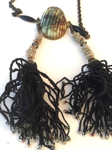 Collier vintage coquillage + perles de verre + passementerie, pièce unique - Picture 3 of 6