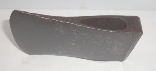 Vintage Plumb Single Bit Axe Head - 2 lbs. 5 oz. - Picture 3 of 22